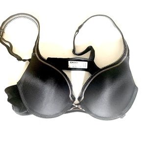DKNY Donna Karan shiny black padded bra with cute bow & waist band with logo 34A